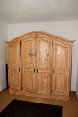 enlarge