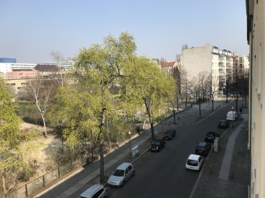 enlarge
