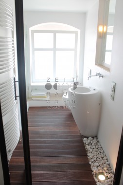 enlarge